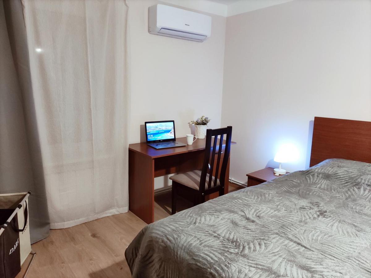 Renovated 1 Bedroom With King Size Bed In Kentron Jereván Kültér fotó